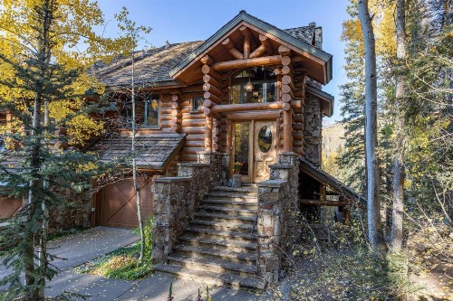 Luxurious Tristant Residence Ski In Ski Out with Hot Tub - image 11