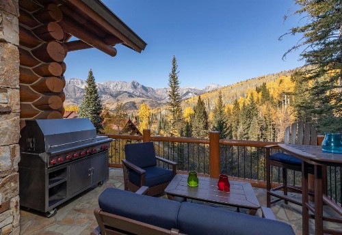Luxurious Tristant Residence Ski In Ski Out with Hot Tub - image 8