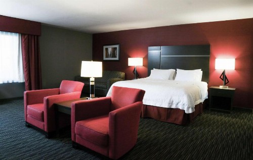 Hampton Inn & Suites Temecula - image 28