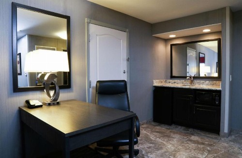 Hampton Inn & Suites Temecula - image 33