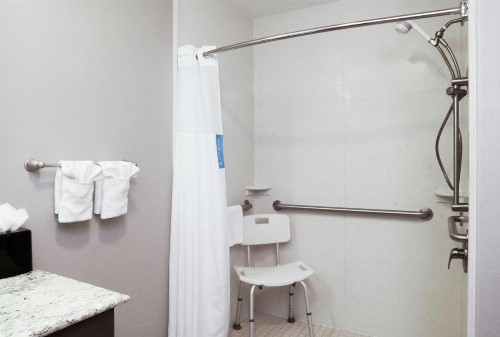 Hampton Inn & Suites Temecula - image 45
