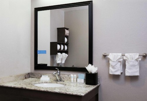 Hampton Inn & Suites Temecula - image 50