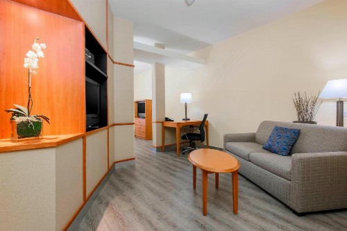 Fairfield Inn & Suites Temecula - image 12