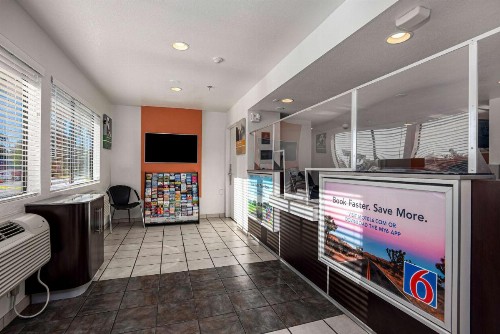 Motel 6-Temecula CA - Historic Old Town - image 23