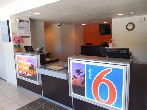 Motel 6-Temecula CA - Historic Old Town - image 30