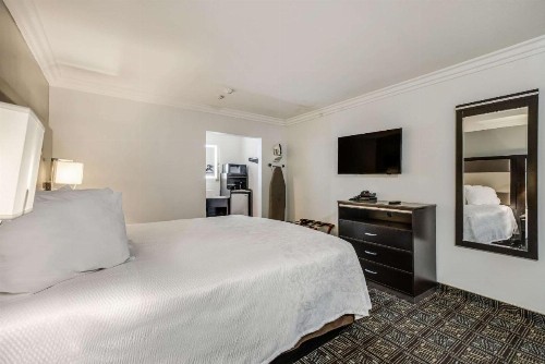 Rodeway Inn Old Town Temecula - image 17