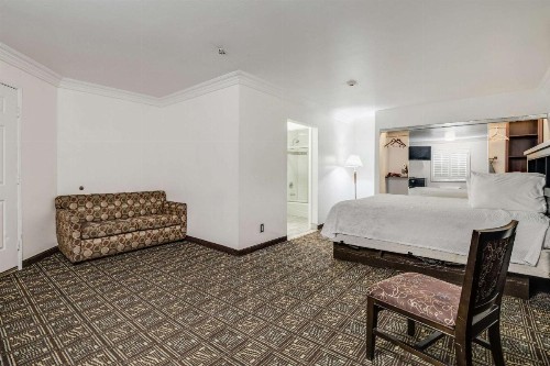 Rodeway Inn Old Town Temecula - image 24