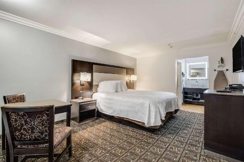 Rodeway Inn Old Town Temecula - image 7