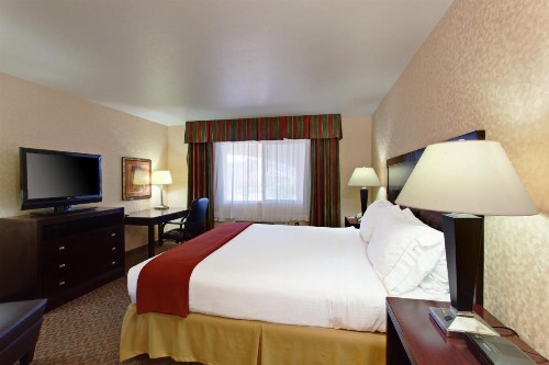 Holiday Inn Express Temecula an IHG Hotel - image 19
