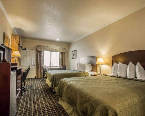Quality Inn Temecula Valley Wine Country - image 10