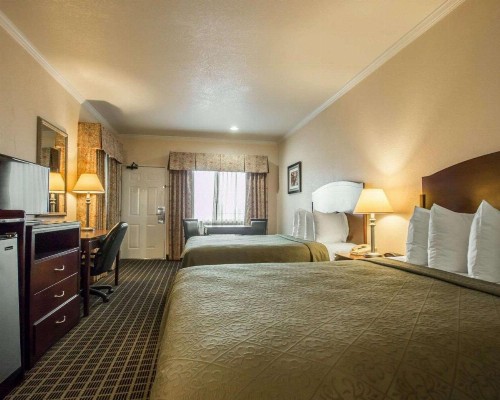 Quality Inn Temecula Valley Wine Country - image 25