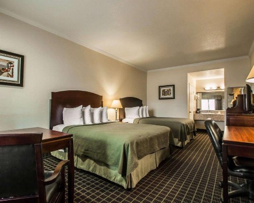 Quality Inn Temecula Valley Wine Country - image 31