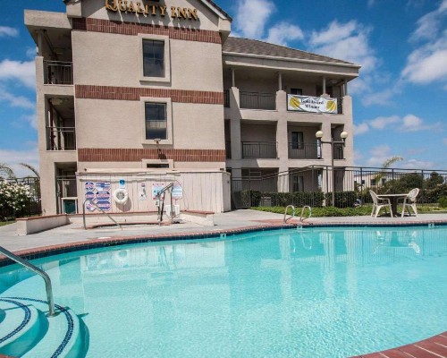 Quality Inn Temecula Valley Wine Country - image 5