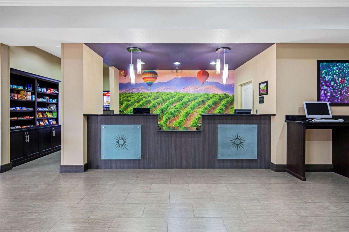 La Quinta by Wyndham Temecula - image 3