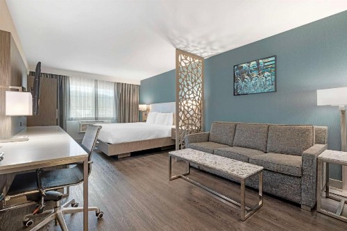 Best Western Plus Temecula Wine Country Hotel & Suites - image 18