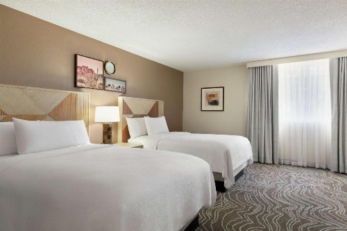 Embassy Suites Phoenix - Tempe - image 23