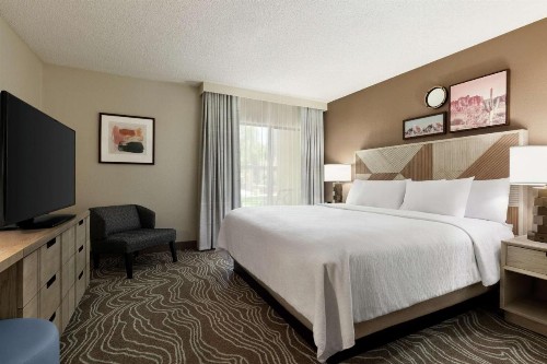 Embassy Suites Phoenix - Tempe - image 34