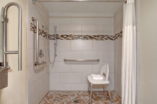 DoubleTree by Hilton Phoenix- Tempe - image 4