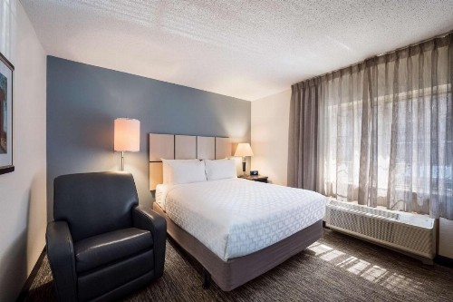 Sonesta Simply Suites Phoenix Tempe - image 2