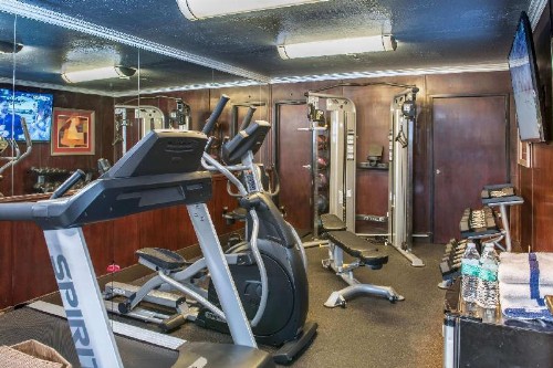 Hotel Tempe/Phoenix Airport InnSuites Hotel & Suites - image 6