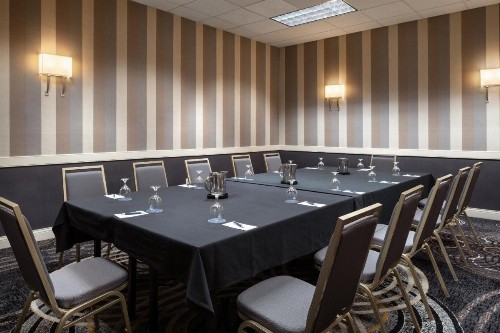 Sheraton Phoenix Airport Hotel Tempe - image 6