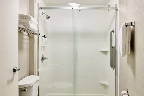 SpringHill Suites Phoenix Tempe Airport - image 12