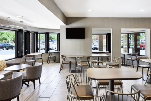 SpringHill Suites Phoenix Tempe Airport - image 23