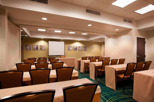 SpringHill Suites Phoenix Tempe Airport - image 36