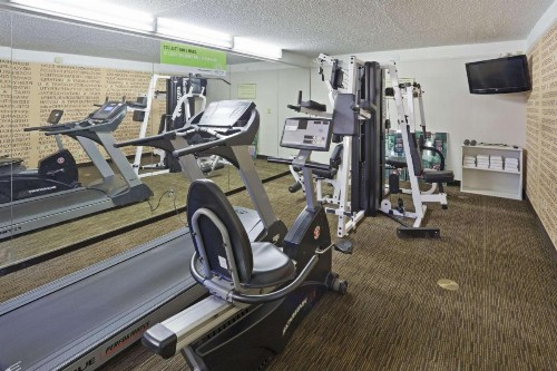 La Quinta Inn by Wyndham Phoenix Sky Harbor Airport - image 37