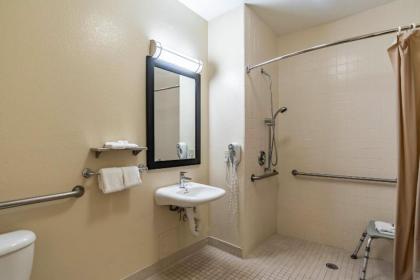 Red Roof Inn PLUS+ Tempe - Phoenix Airport - image 14