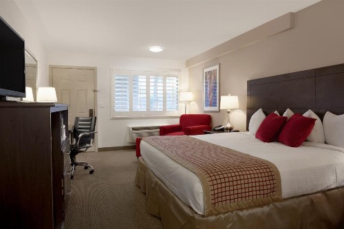 Ramada by Wyndham Tempe/At Arizona Mills Mall - image 12