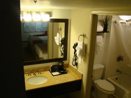 Ramada by Wyndham Tempe/At Arizona Mills Mall - image 14