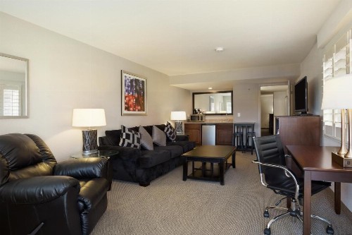 Ramada by Wyndham Tempe/At Arizona Mills Mall - image 29