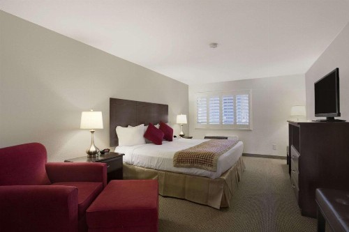 Ramada by Wyndham Tempe/At Arizona Mills Mall - image 33