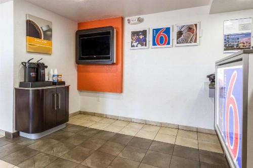 Motel 6-Tempe AZ - Phoenix - Priest Dr - image 27