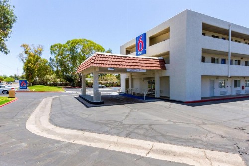 Motel 6-Tempe AZ - Phoenix - Priest Dr - image 37