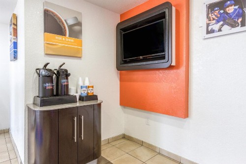 Motel 6-Tempe AZ - Phoenix - Priest Dr - image 46