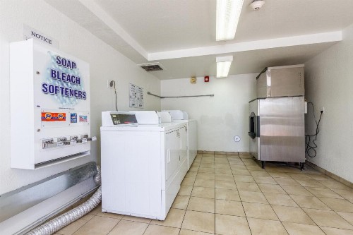 Motel 6-Tempe AZ - Phoenix - Priest Dr - image 48