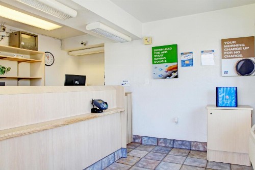 Motel 6-Tempe AZ - Broadway - ASU - image 25
