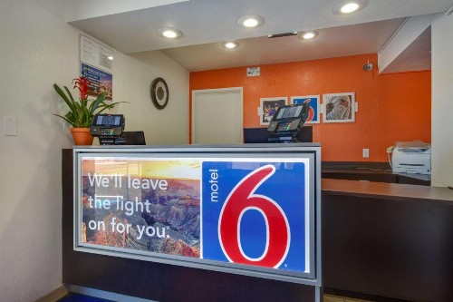 Motel 6-Tempe AZ - Broadway - ASU - image 27