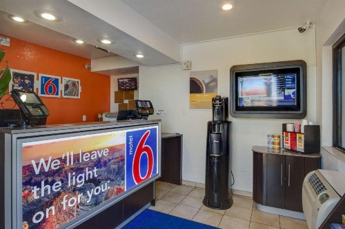 Motel 6-Tempe AZ - Broadway - ASU - image 33