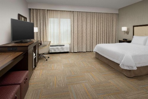 Hampton Inn & Suites Phoenix/Tempe - image 16