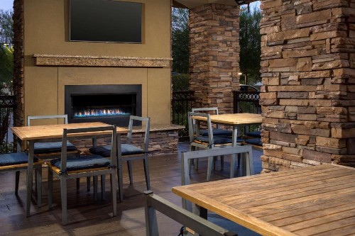 Hampton Inn & Suites Phoenix/Tempe - image 22