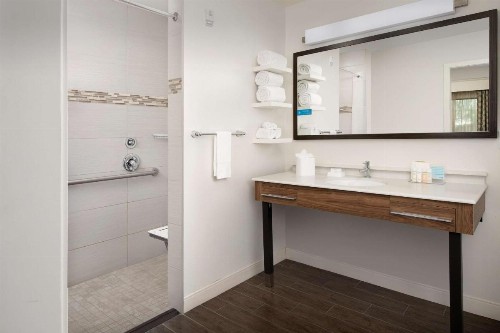 Hampton Inn & Suites Phoenix/Tempe - image 29