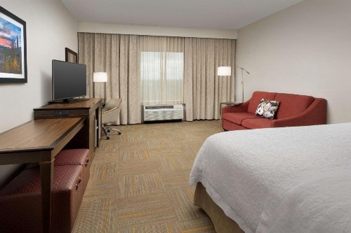 Hampton Inn & Suites Phoenix/Tempe - image 4