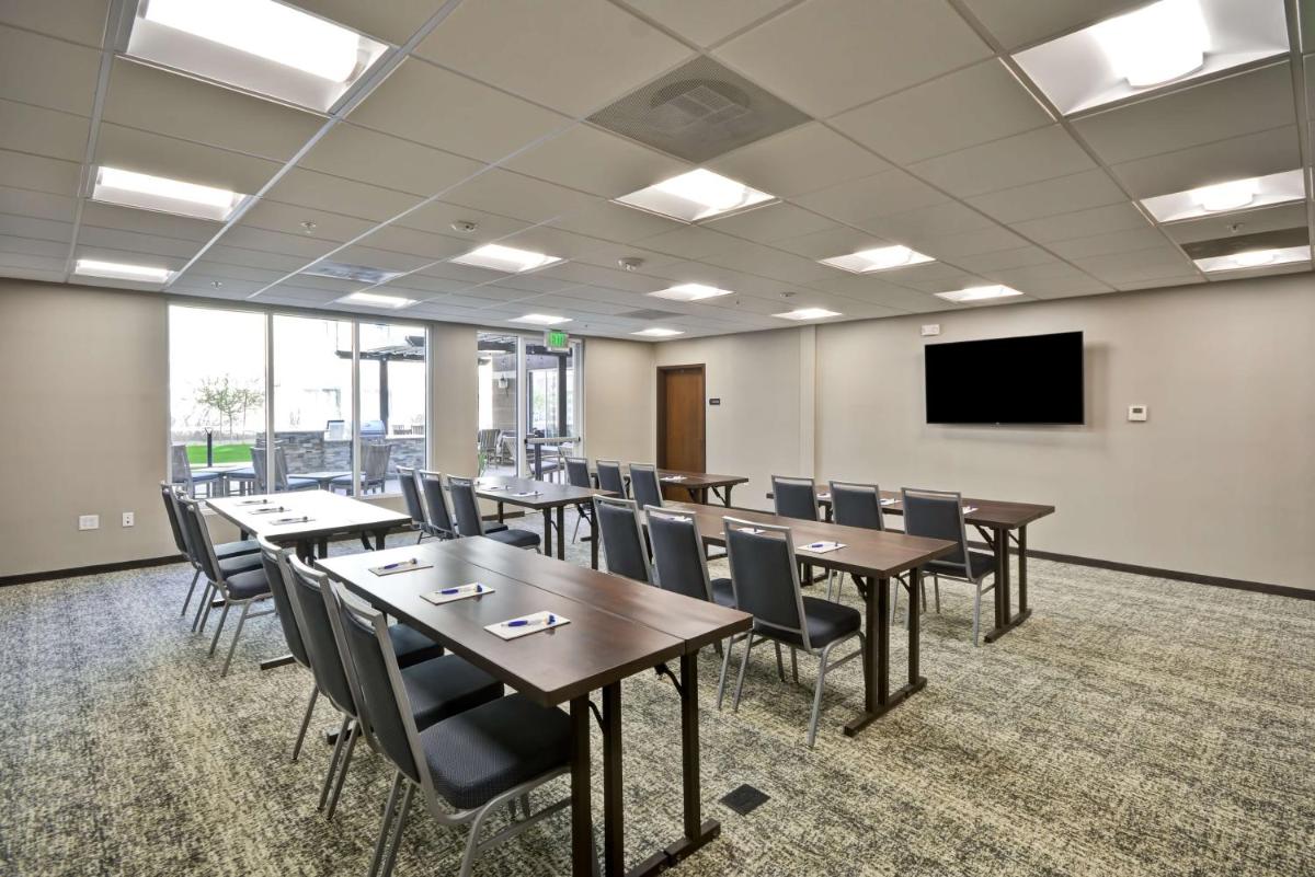 Homewood Suites By Hilton Phoenix Tempe Asu Area - image 3
