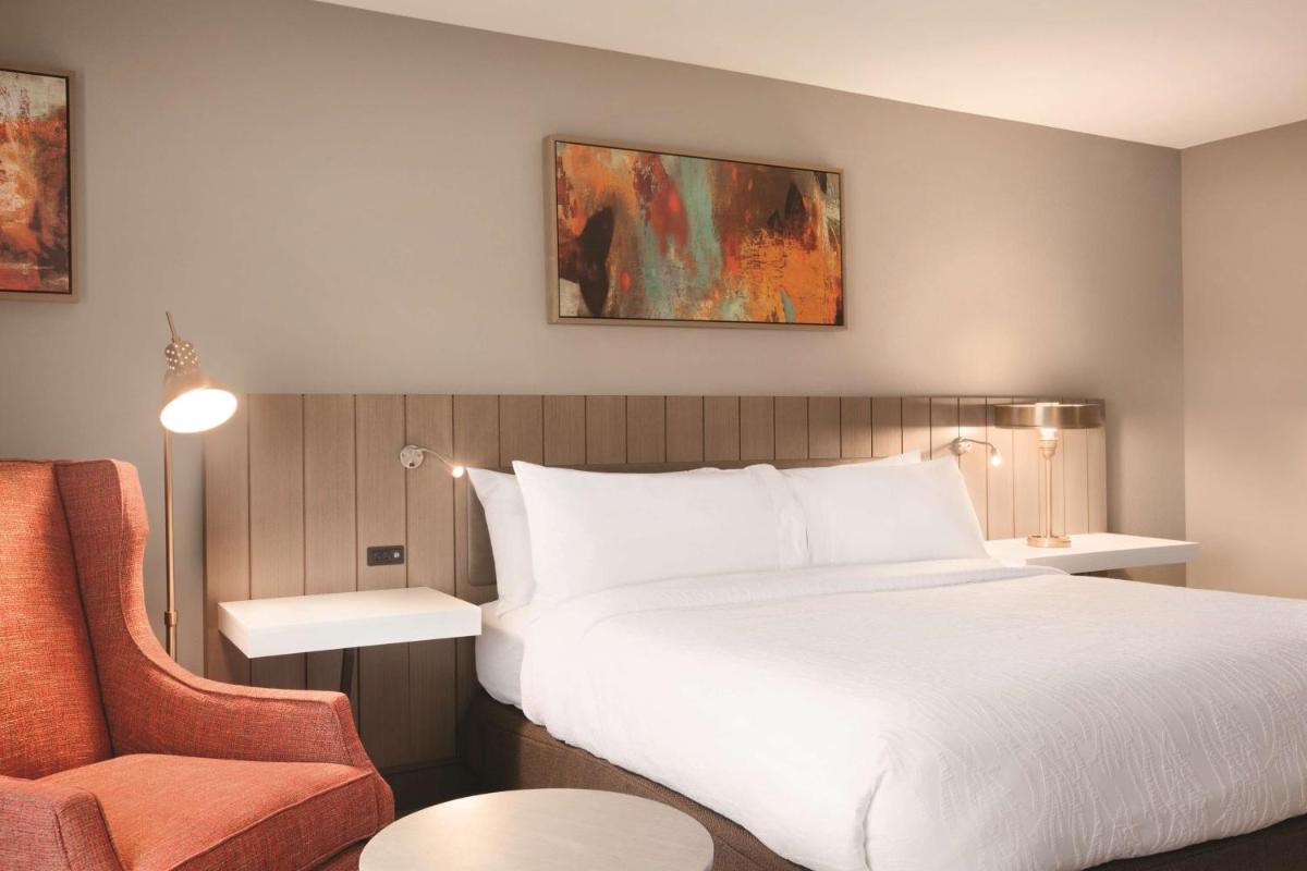 Hilton Garden Inn Phoenix-Tempe University Research Park Az - image 3