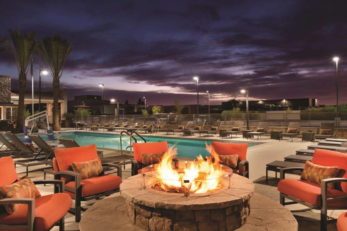 Hilton Garden Inn Phoenix-Tempe University Research Park Az - image 4