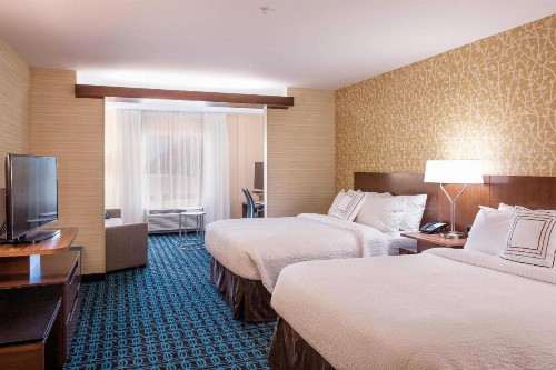 Fairfield Inn & Suites by Marriott Phoenix Tempe/Airport - image 18