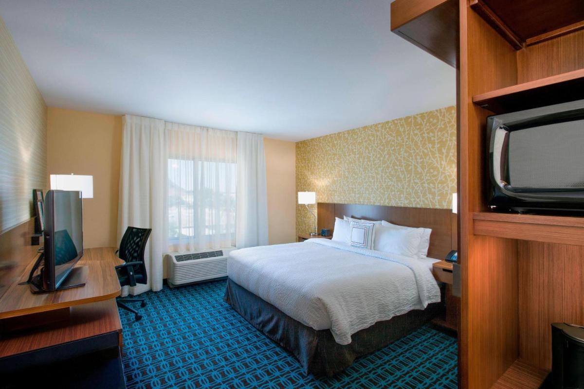 Fairfield Inn & Suites by Marriott Phoenix Tempe/Airport - image 5